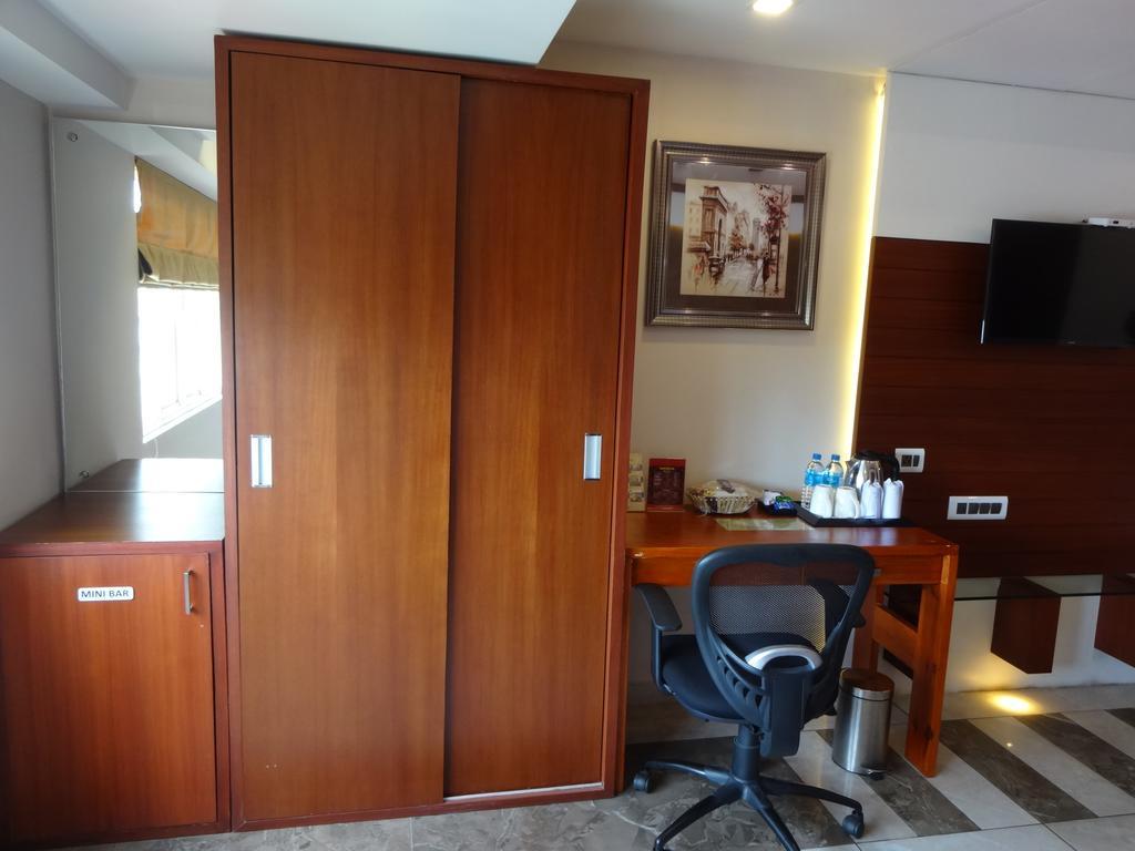 Paramount Tower Kozhikode Eksteriør bilde